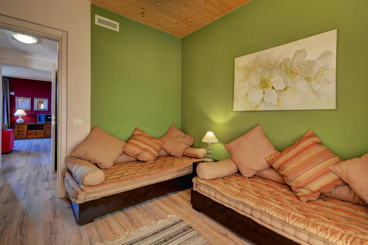 La Rosa Gialla Bio Apartments & Rooms Barolo Εξωτερικό φωτογραφία