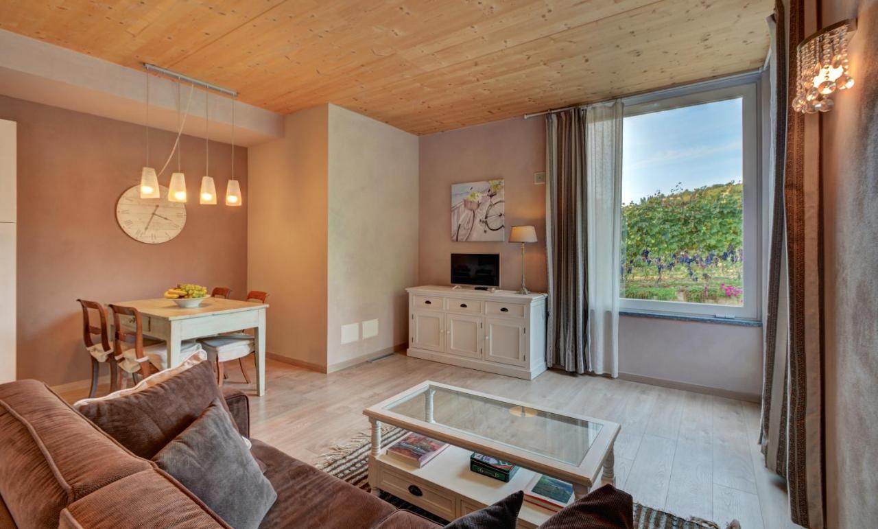 La Rosa Gialla Bio Apartments & Rooms Barolo Εξωτερικό φωτογραφία