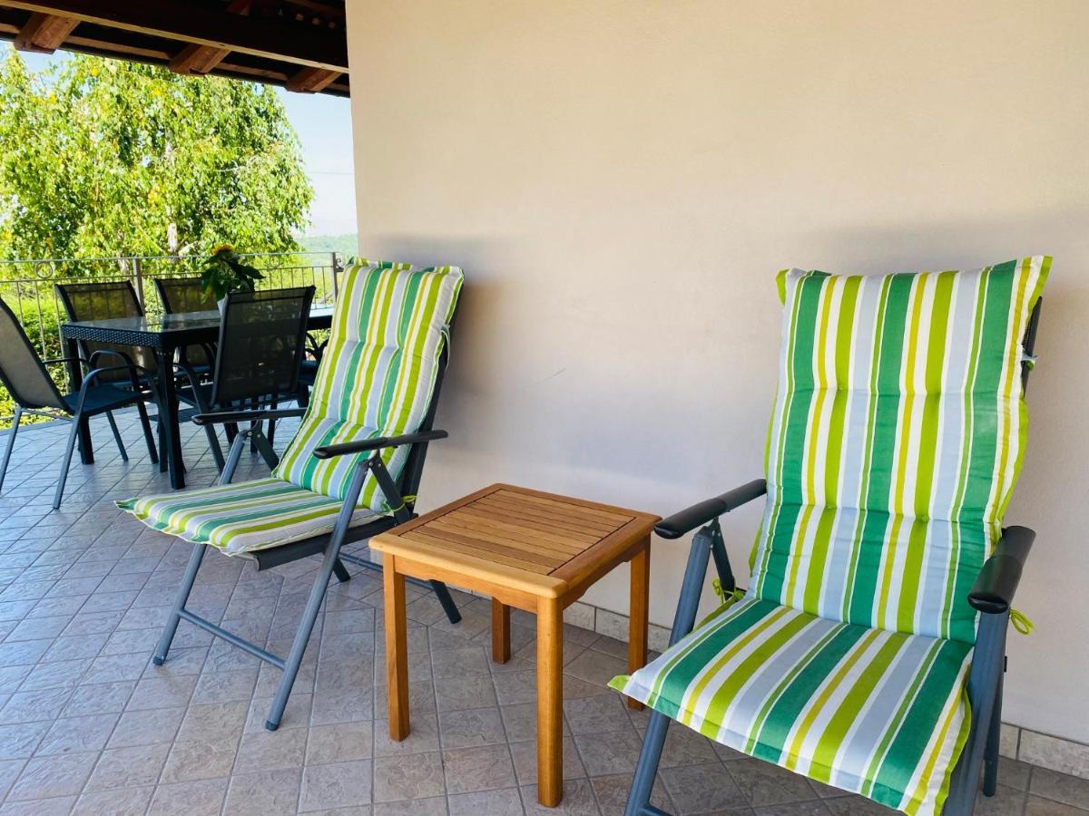 La Rosa Gialla Bio Apartments & Rooms Barolo Εξωτερικό φωτογραφία