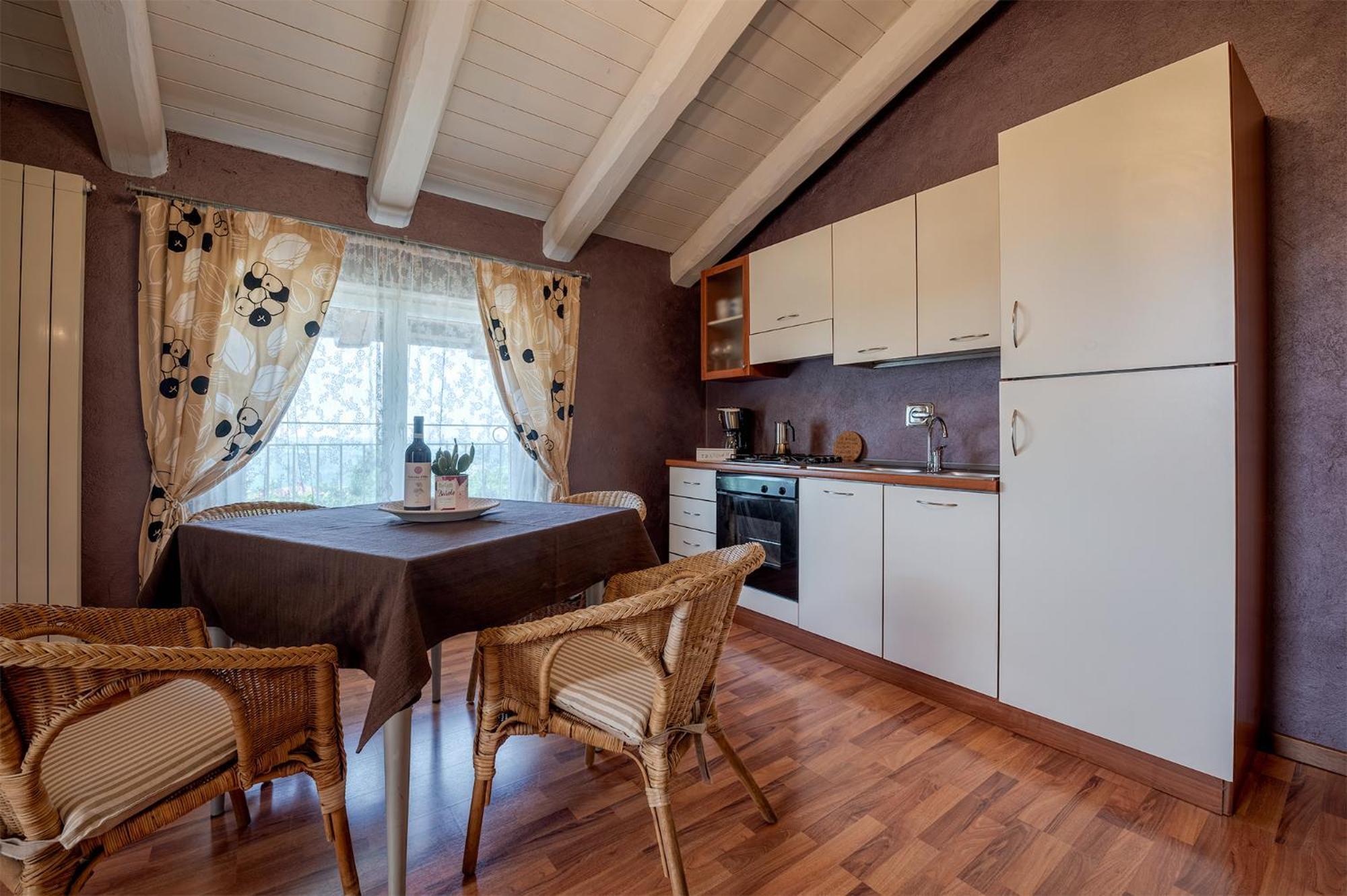 La Rosa Gialla Bio Apartments & Rooms Barolo Εξωτερικό φωτογραφία